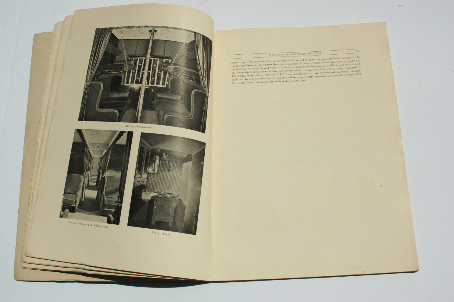 25 Jahre Zeppelin Luftschiffbau Book