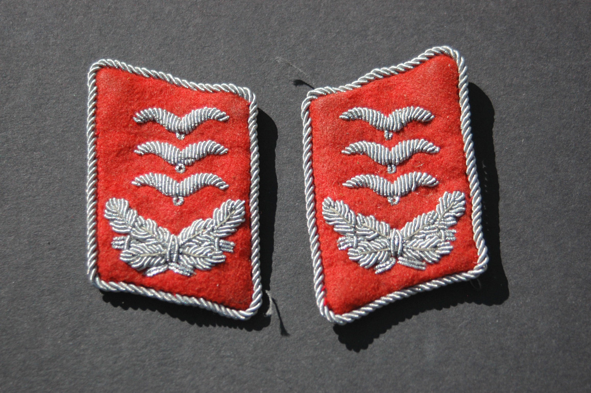 Luftwaffe Flak Artillery Hauptmann's Collar Tabs