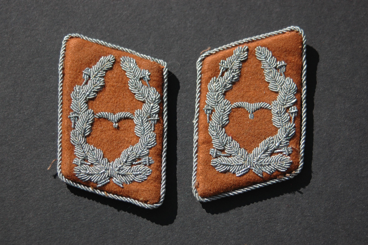 Luftwaffe Signals Officer's Collar Tabs