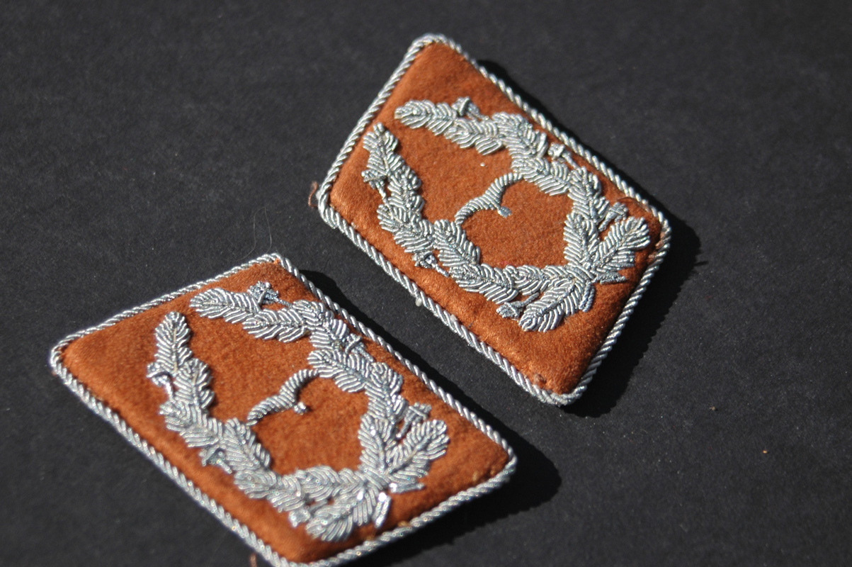 Luftwaffe Signals Officer's Collar Tabs