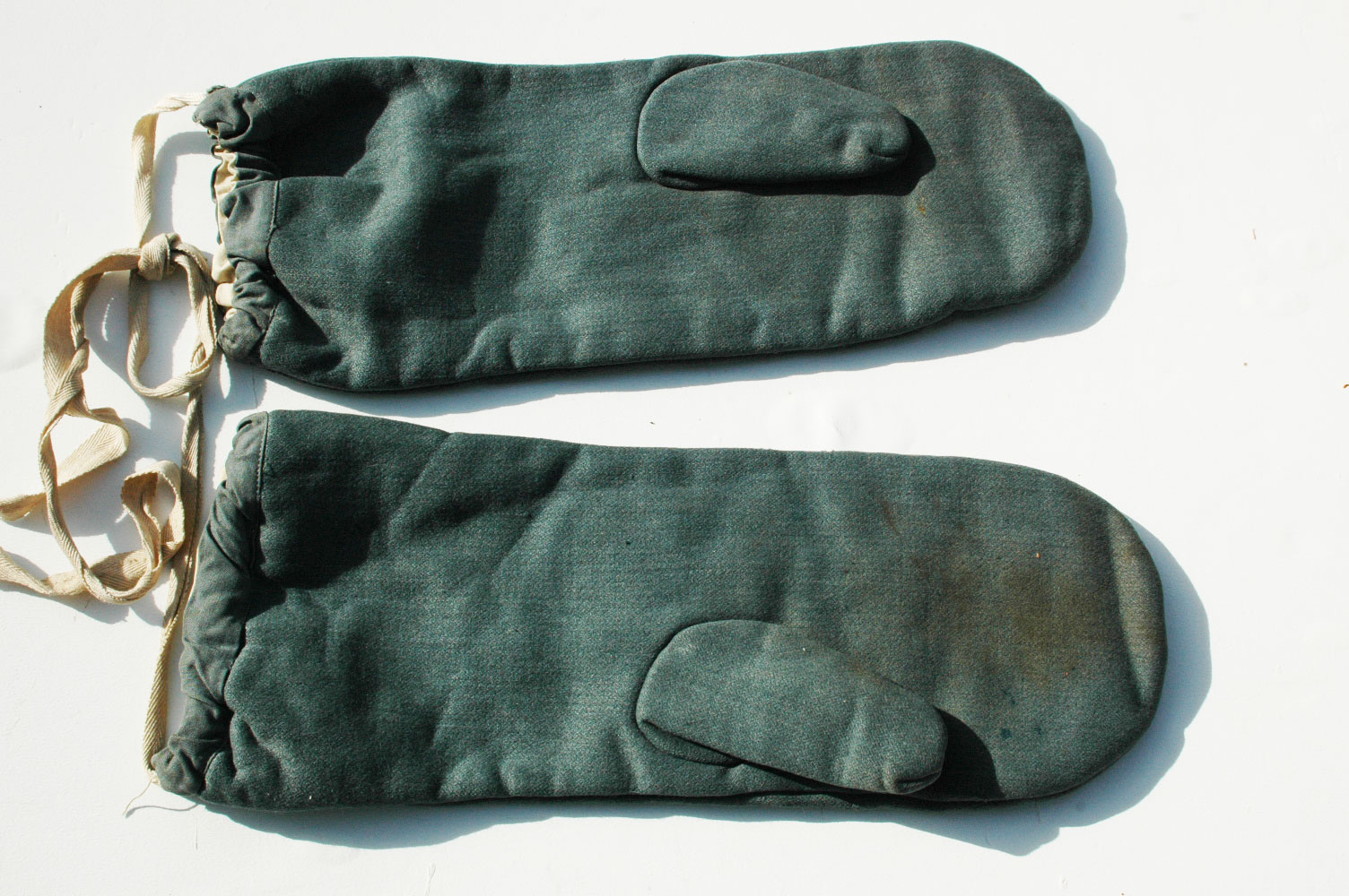German WWII Winter padded Gloves